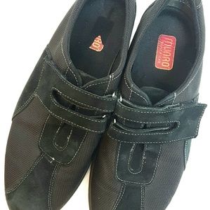 Munro Jolie Black Suede Walking Shoe